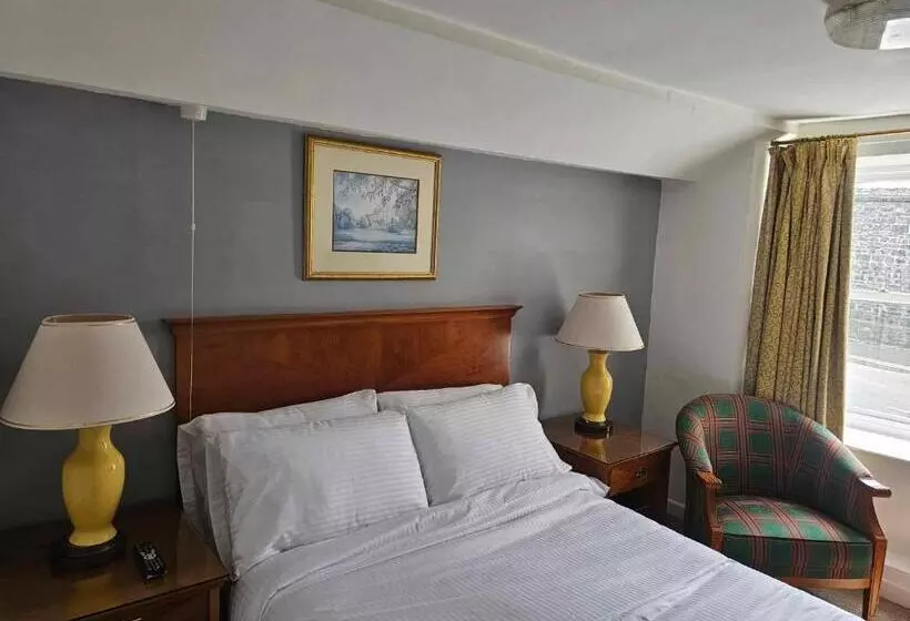 Retkeilymaja The Shipwright Inn