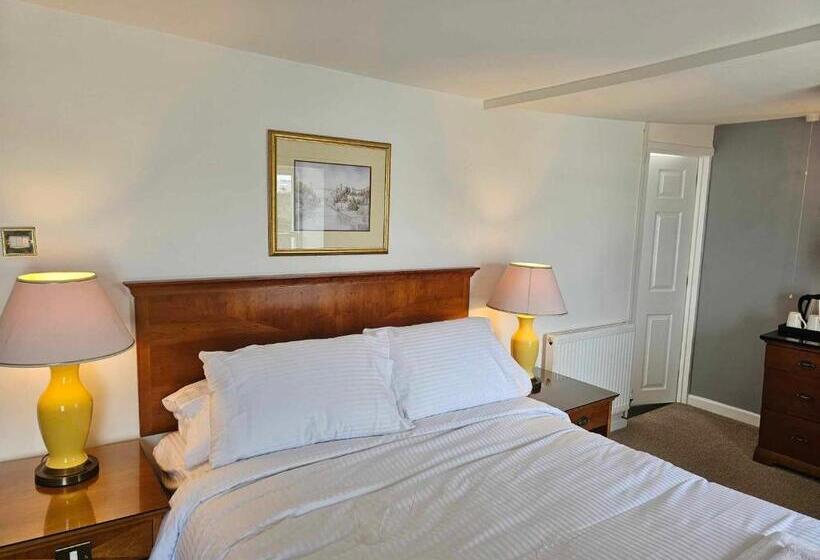 Retkeilymaja The Shipwright Inn