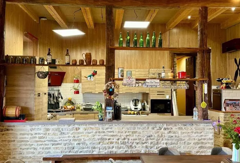 Aamiaismajoitus (B&B) La Ferme De Tart