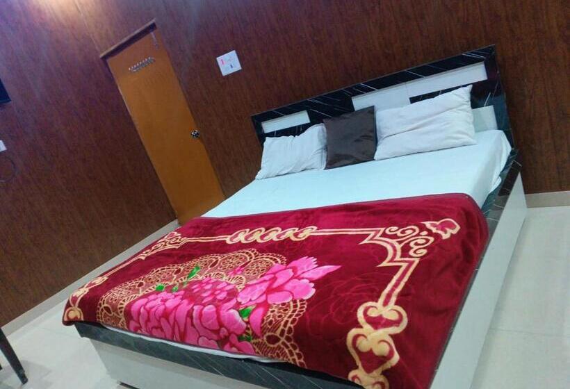 Hotel La Ayodhya Residency