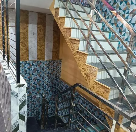 Hotelli La Ayodhya Residency