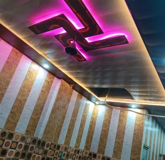 Hotelli La Ayodhya Residency