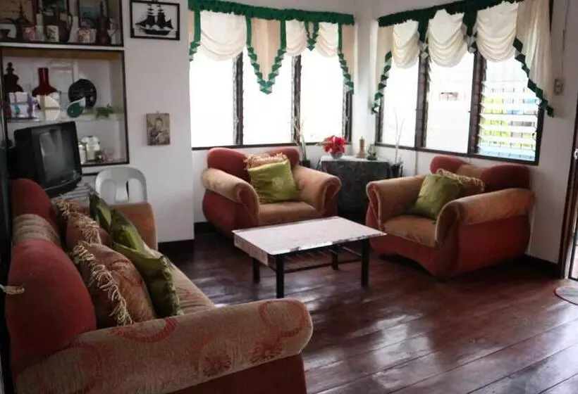 هتل Mangrove Breeze Country Inn By Reddoorz