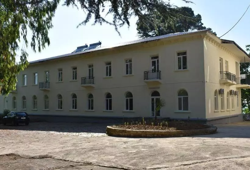 هتل Megobroba