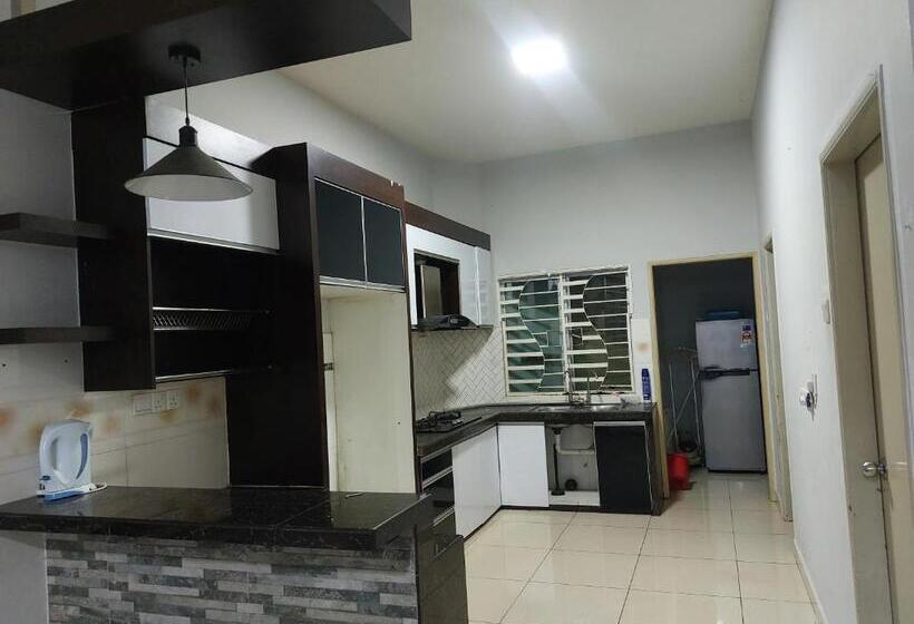 Pensão Bertam Kepala Batas Guest House For Male Only