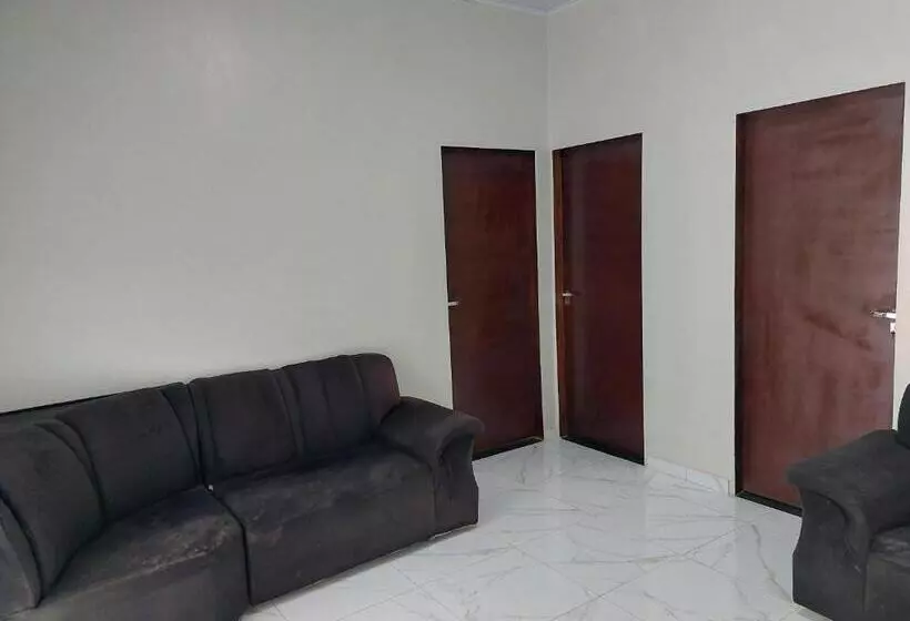 پانسیون Casa Hostel Familiar