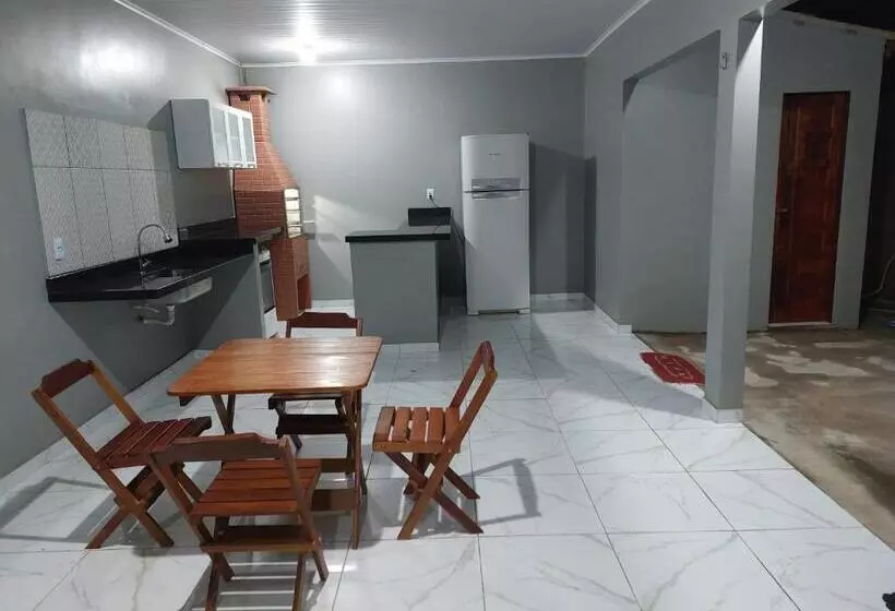 پانسیون Casa Hostel Familiar