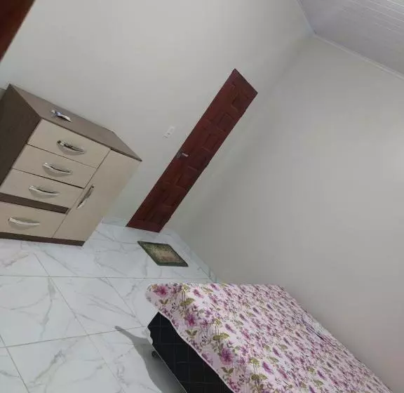 پانسیون Casa Hostel Familiar
