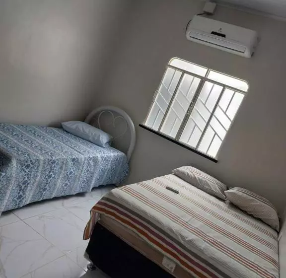 پانسیون Casa Hostel Familiar