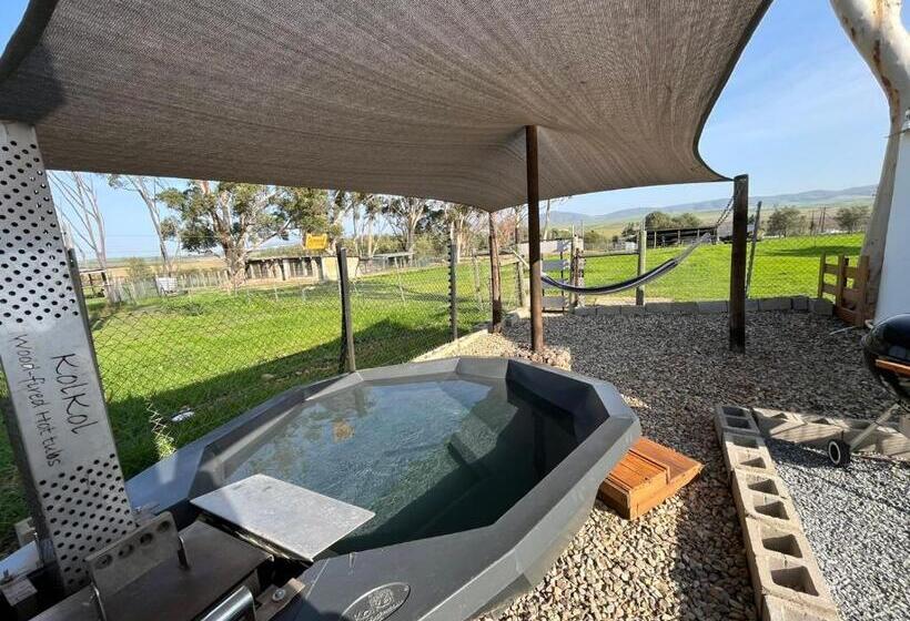 بنسيون Hephzibah Inn Guest House And Venue