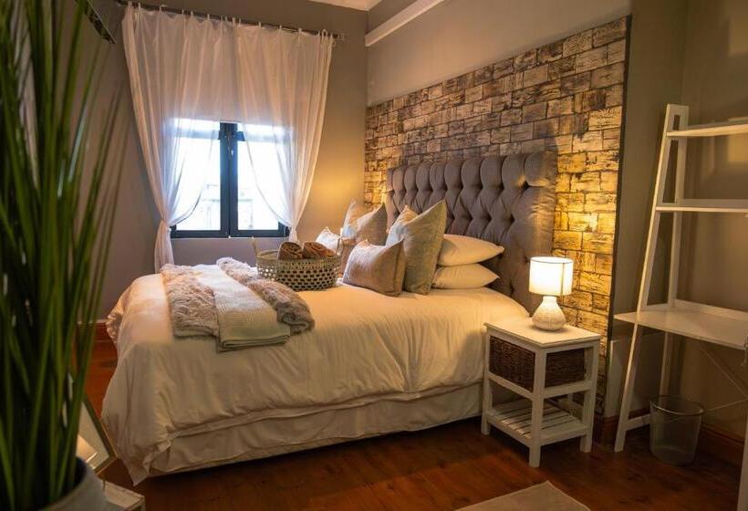 بنسيون Hephzibah Inn Guest House And Venue