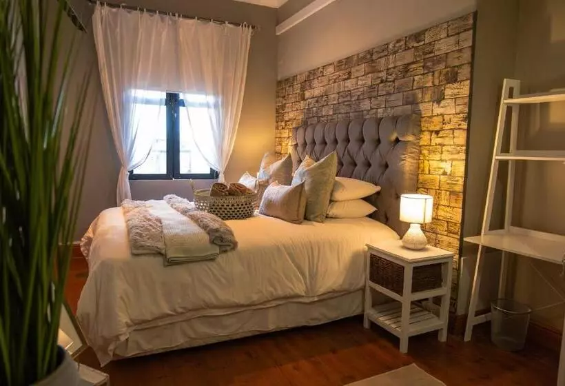 Majatalo Hephzibah Inn Guest House And Venue