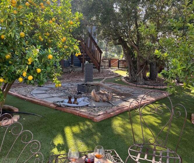 بنسيون Hephzibah Inn Guest House And Venue