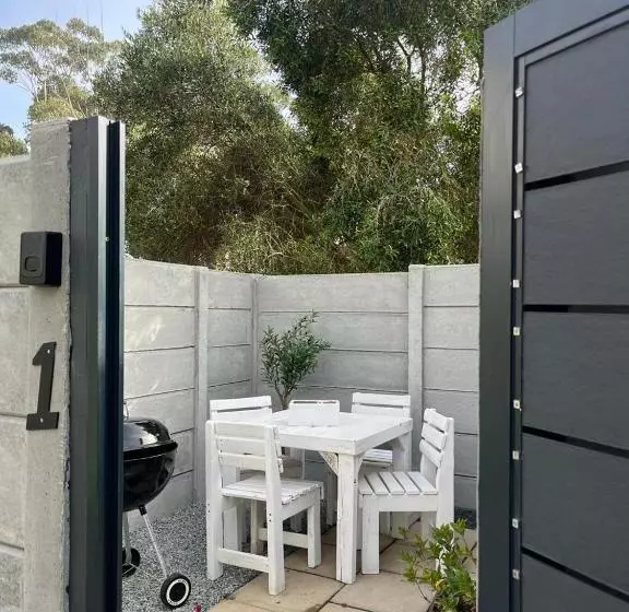 Majatalo Hephzibah Inn Guest House And Venue