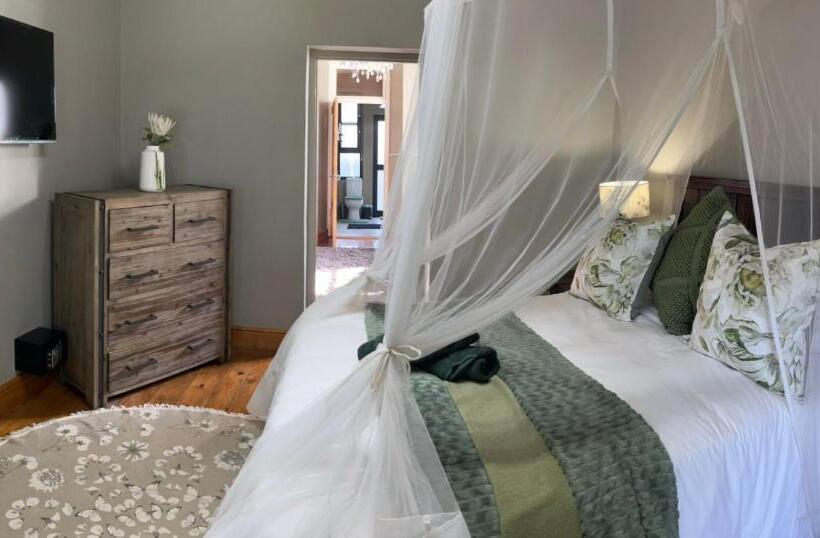 بنسيون Hephzibah Inn Guest House And Venue