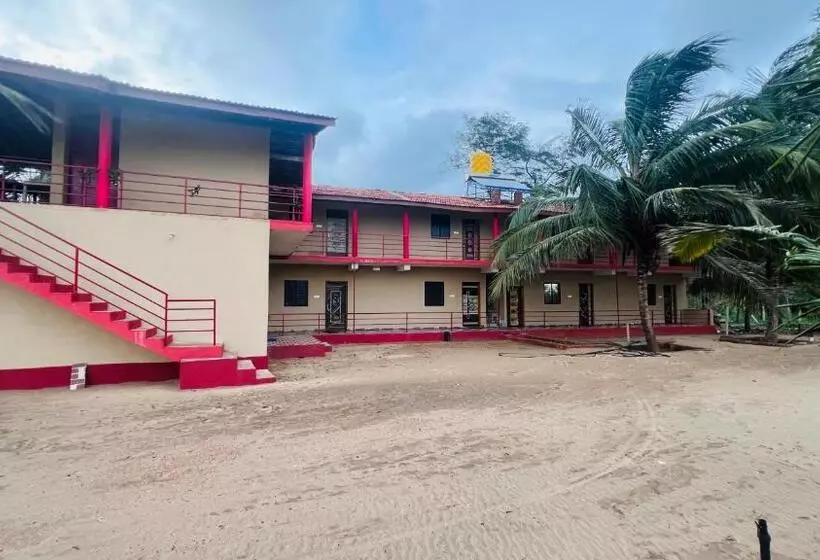 リゾートホテル Nakshatra Beach Stay