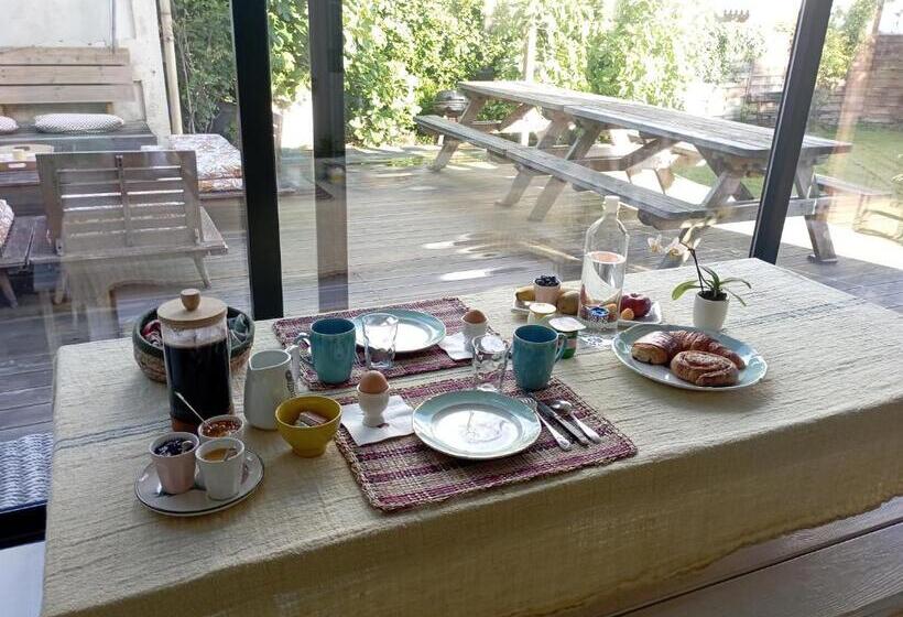 تختخواب و صبحانه Eole