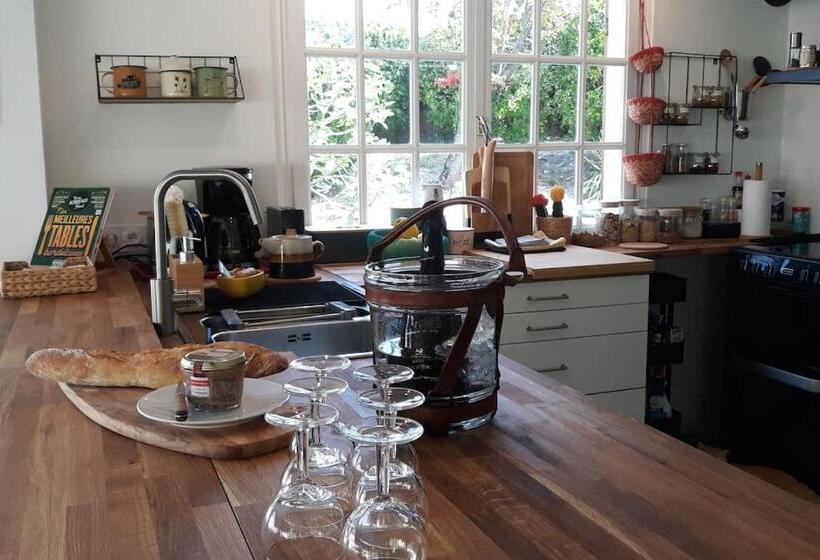 تختخواب و صبحانه Eole