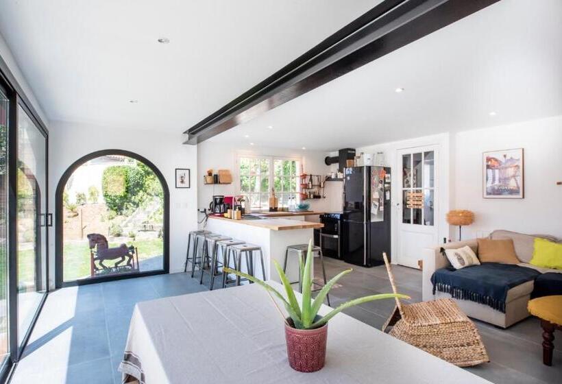 تختخواب و صبحانه Eole