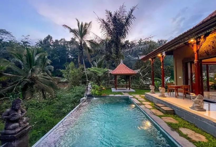 ベッドアンドブレックファースト Gunung Kawi Villa