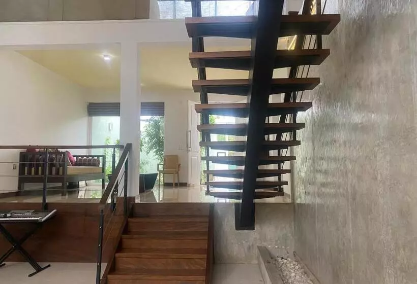 Aamiaismajoitus (B&B) Priyajeewaka Luxury Resort & Nursing Care