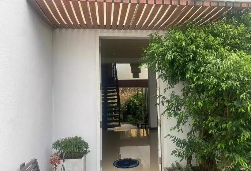 Aamiaismajoitus (B&B) Priyajeewaka Luxury Resort & Nursing Care