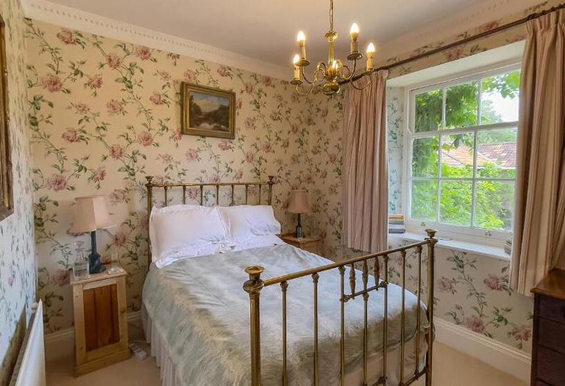 Bed and Breakfast West Compton Manor