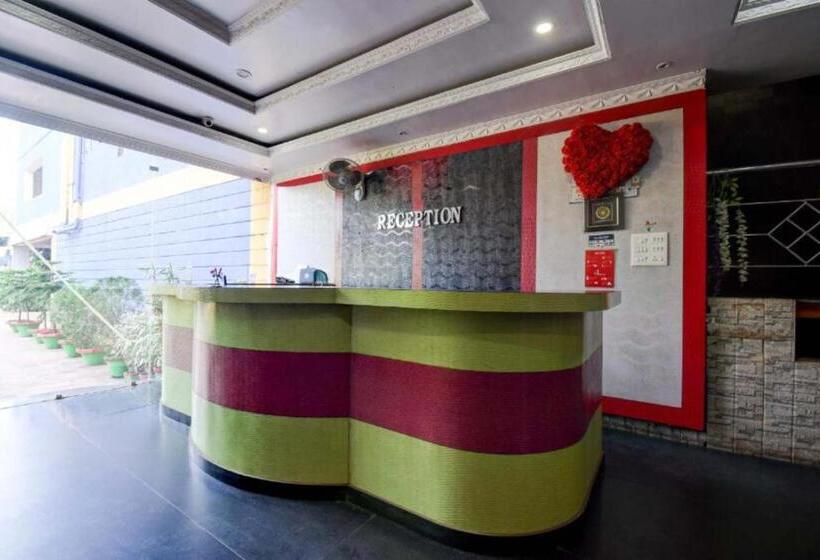 Hotel Goroomgo Blue Royal Bhubaneswar