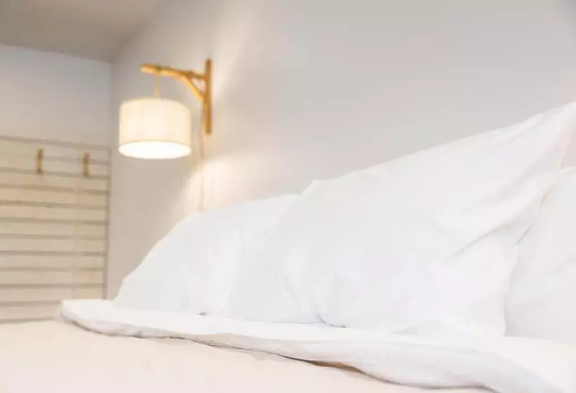 Hotelli Homeport Suites & Residences