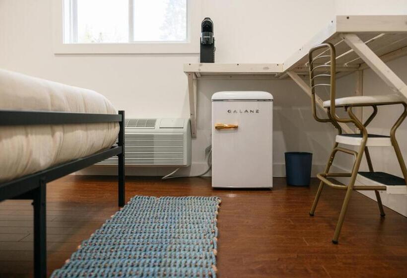 Szálloda Homeport Suites & Residences