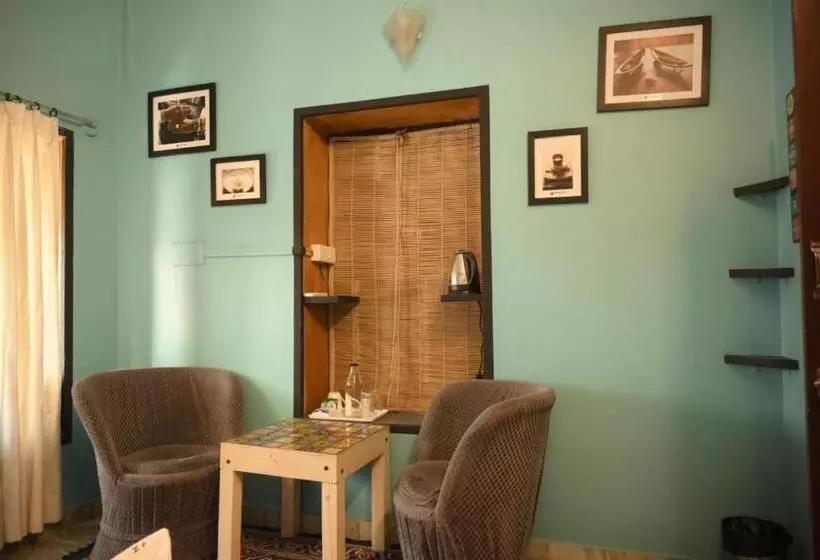 Hôtel Hostel Vostel