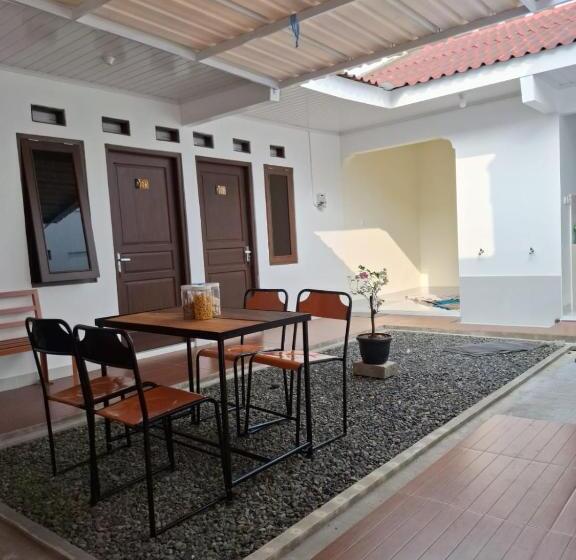 Szálloda Omah Watumas