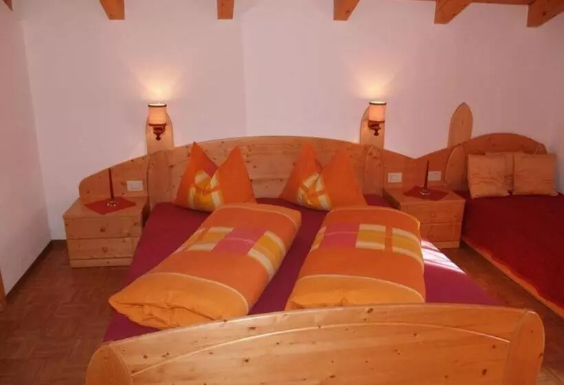 هتل Pilgramhof Kastelruth