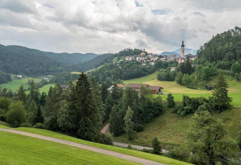 هتل Pilgramhof Kastelruth