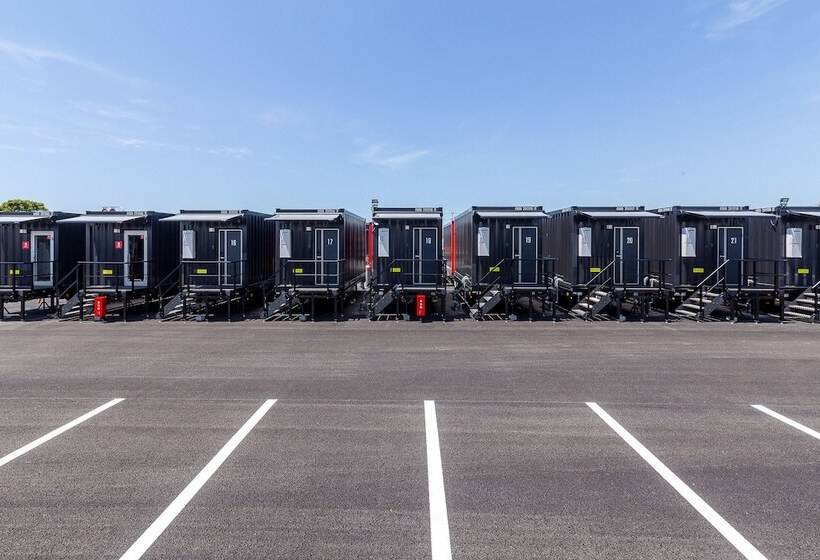 בית מלון כפרי R9 The Yard Omura