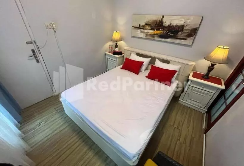 Hotel Villa Layar Selorejo Redpartner