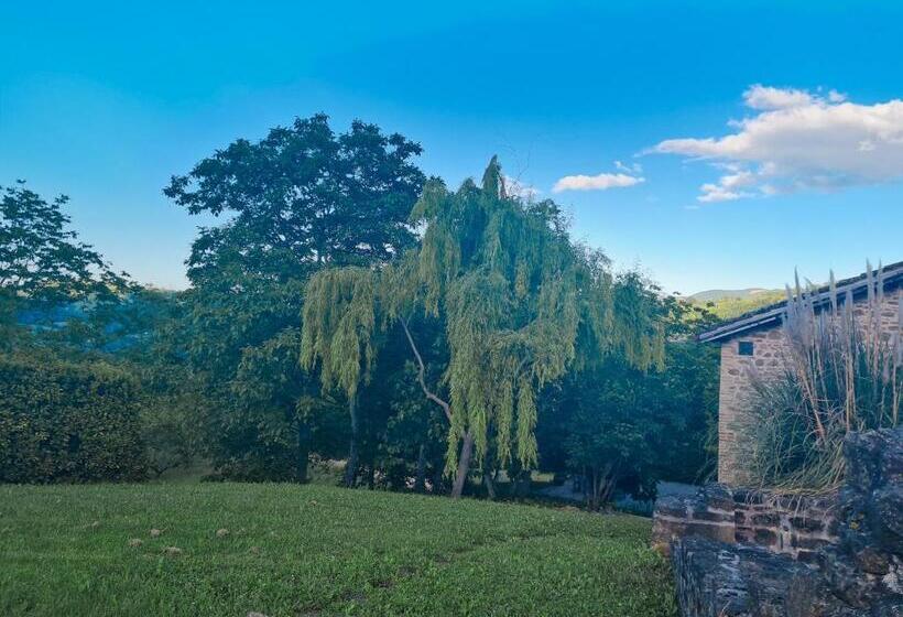 La Mela Rosa Bed & Breakfast