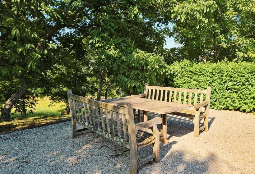 La Mela Rosa Bed & Breakfast