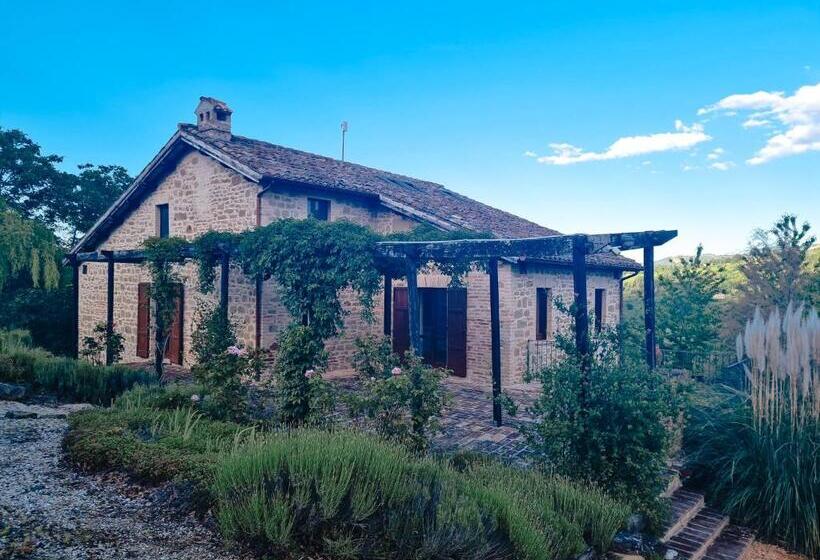 La Mela Rosa Bed & Breakfast