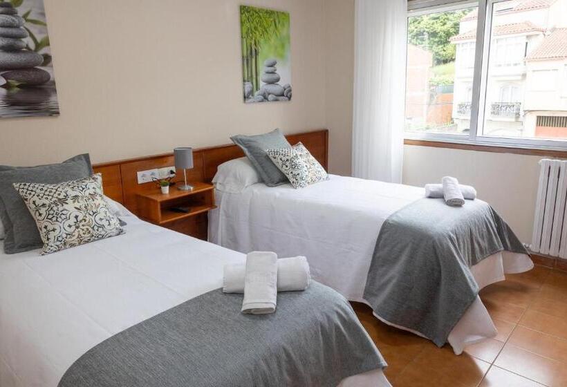 Pensión A Codeseira Melide