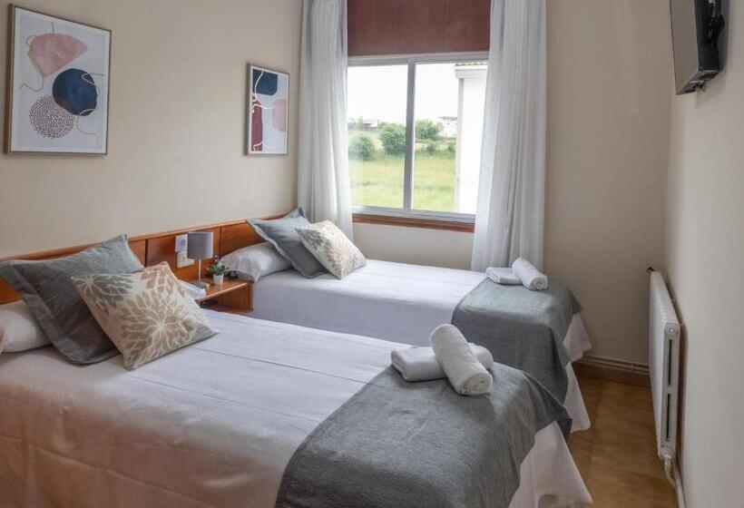 Pensión A Codeseira Melide