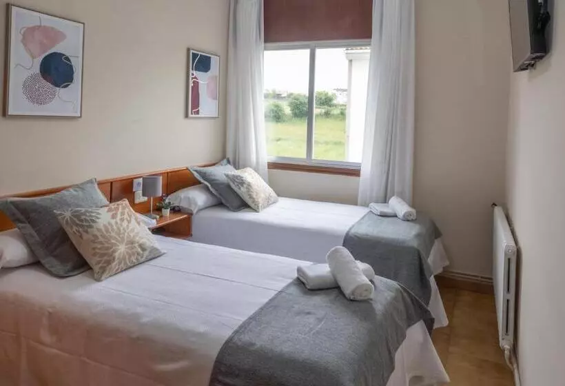 Pensión A Codeseira Melide