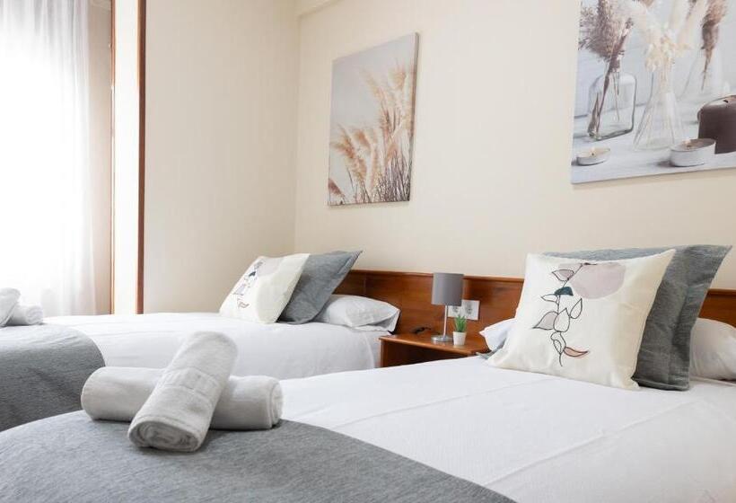 Pensión A Codeseira Melide