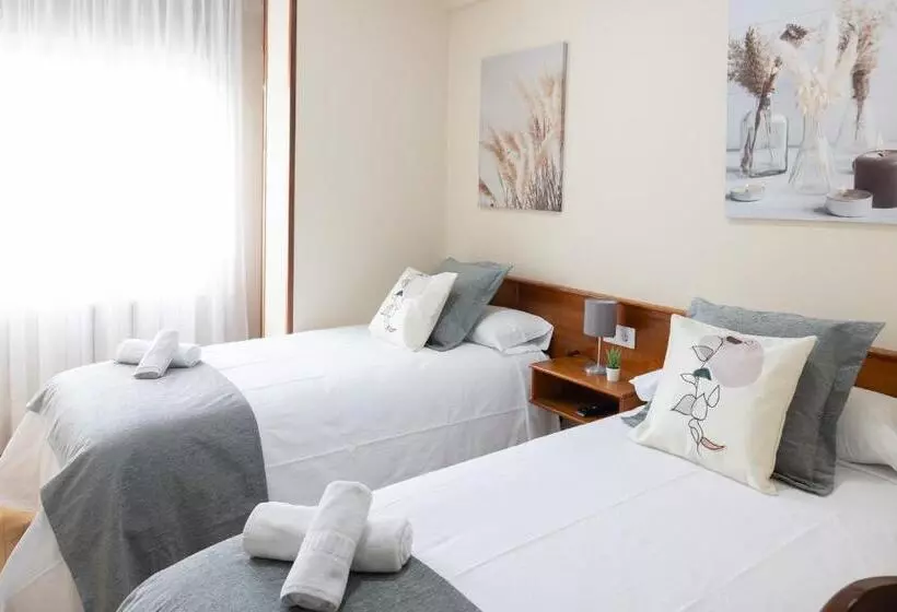 Pensión A Codeseira Melide