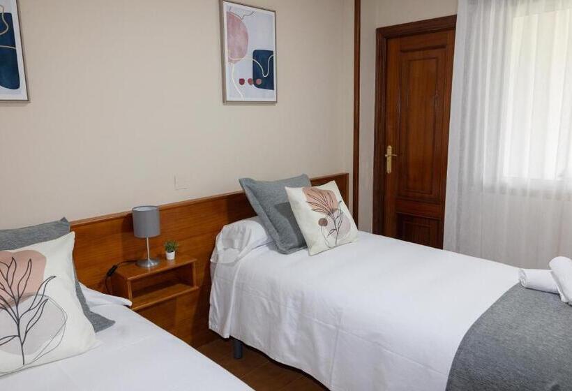 Pensión A Codeseira Melide