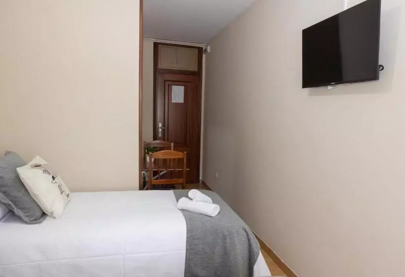 Pensión A Codeseira Melide