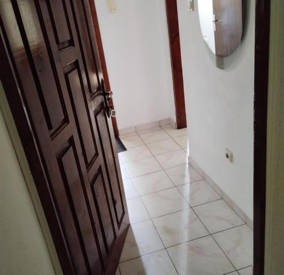 پانسیون Fine Holidays