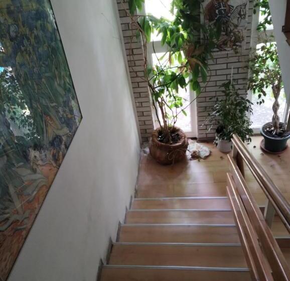 پانسیون Fine Holidays