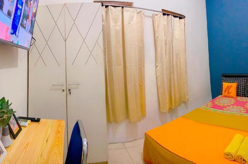 پانسیون Guest House Natasya Priok By Nusalink