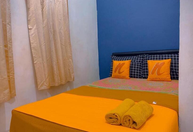 پانسیون Guest House Natasya Priok By Nusalink